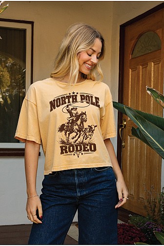 NORTH POLE RODEO CROPPED MINERAL GRAPHIC TOP