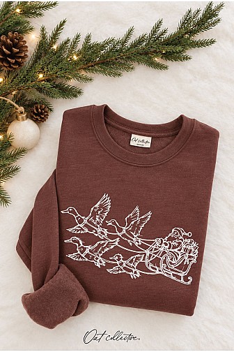 SANTA ON SLEIGH DUCKS GRAPHIC SWEATSHIRT